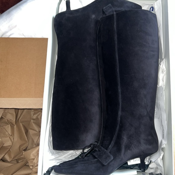 Burberry suede boots - Picture 6 of 6